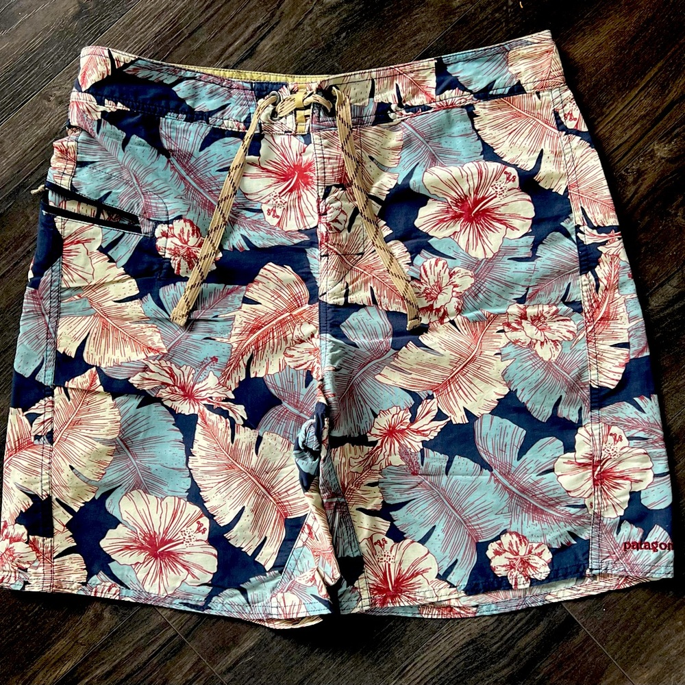 Patagonia swim trunks, men, no flaws